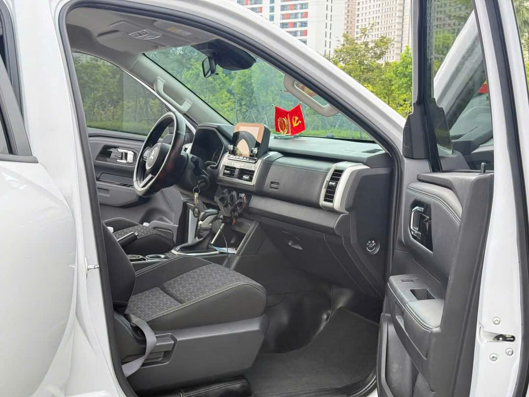 So sánh VinFast VF Wild và Mitsubishi Triton: Thông số, nội ngoại thất