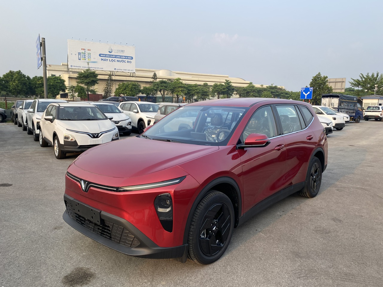 Vinfast VF MPV7 Đỏ/Đen