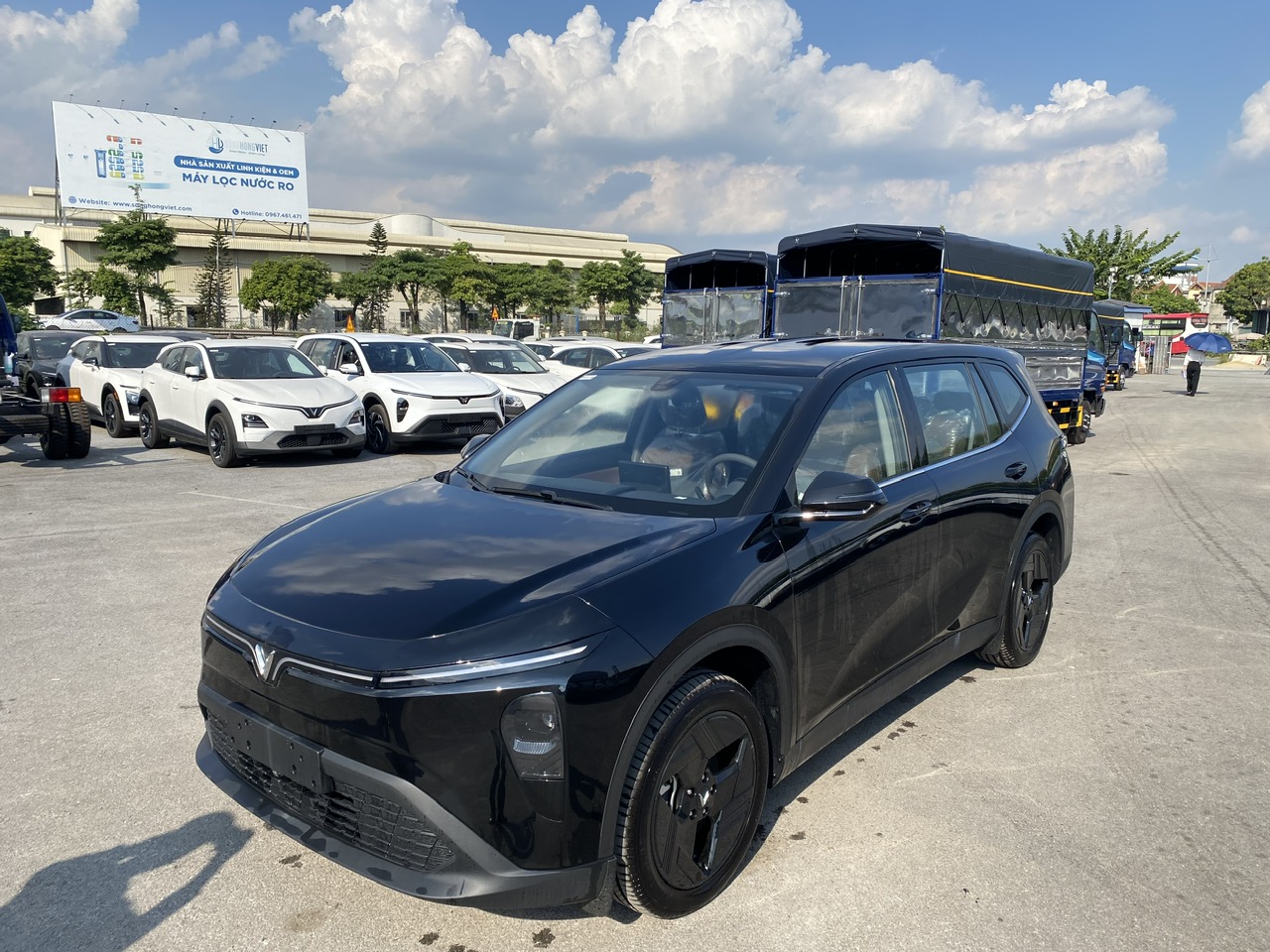 Vinfast VF MPV7 Đen/Nâu