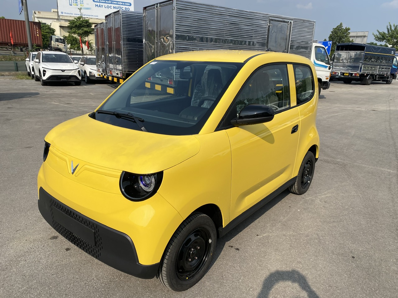 Vinfast VF2 Vàng